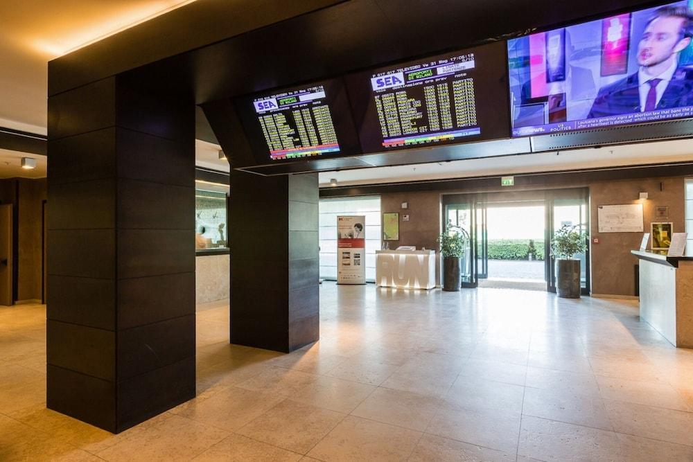 Crowne Plaza Milan - Malpensa Airport By Ihg Hotel Case Nuove  Buitenkant foto