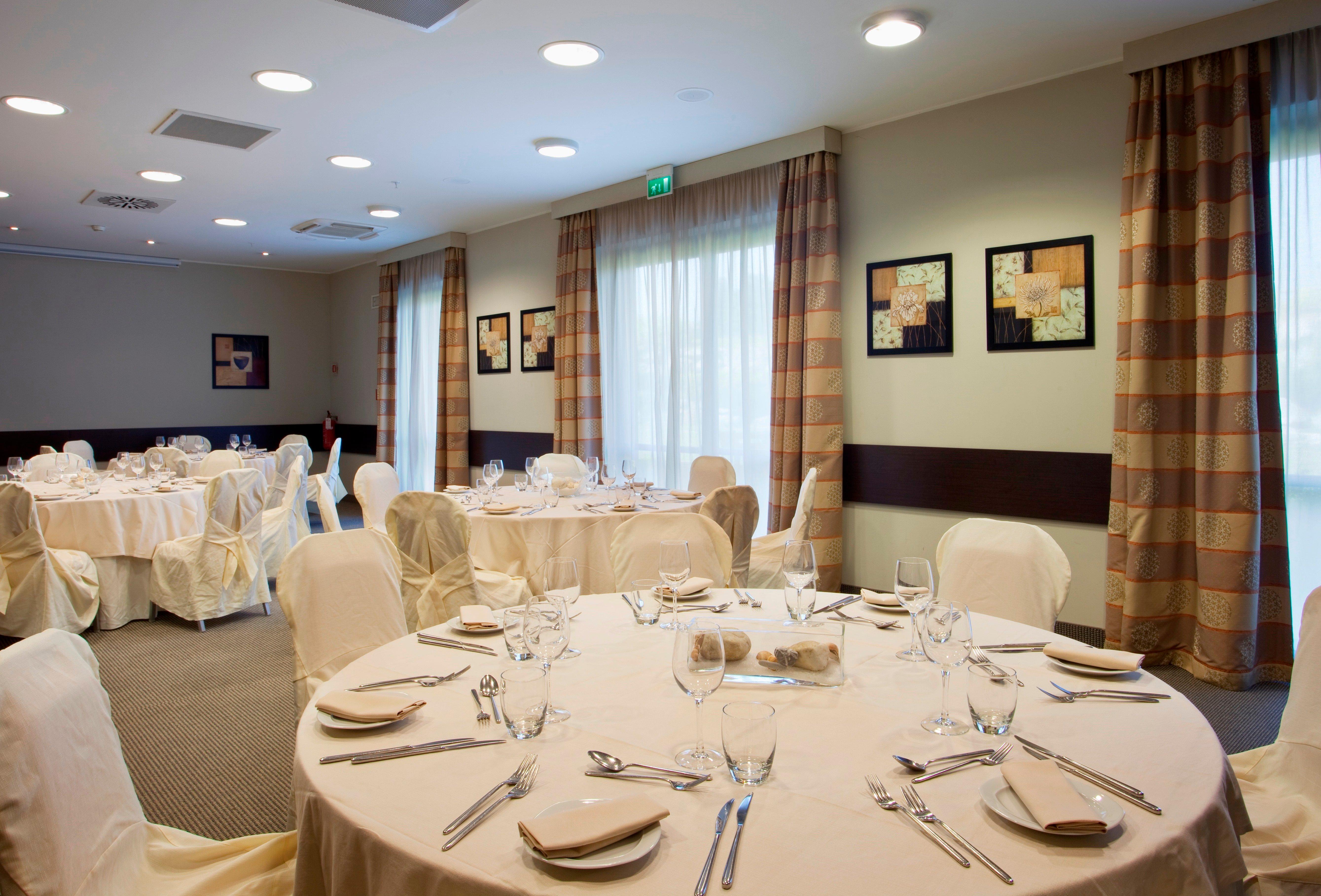Crowne Plaza Milan - Malpensa Airport By Ihg Hotel Case Nuove  Buitenkant foto
