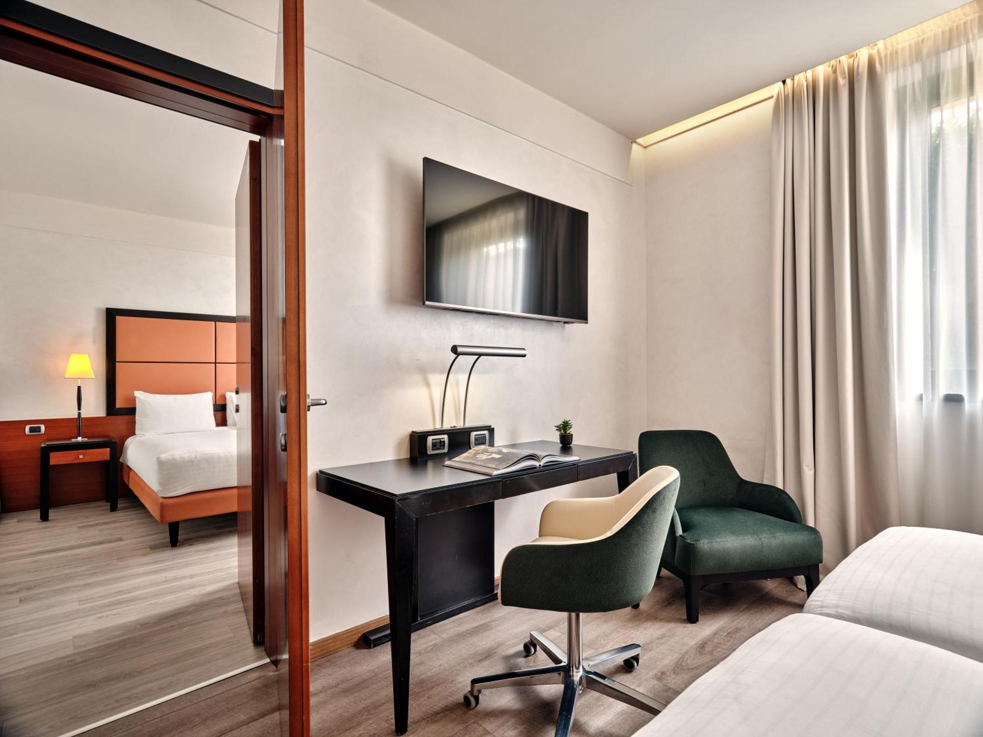 Crowne Plaza Milan - Malpensa Airport By Ihg Hotel Case Nuove  Buitenkant foto
