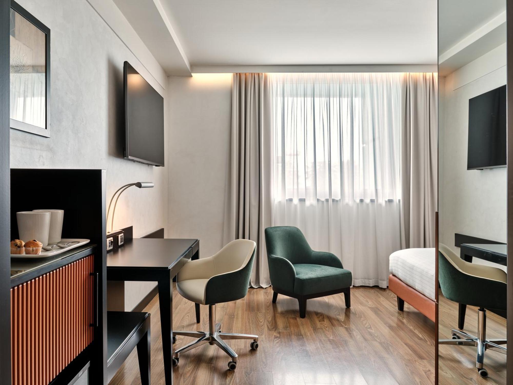 Crowne Plaza Milan - Malpensa Airport By Ihg Hotel Case Nuove  Buitenkant foto