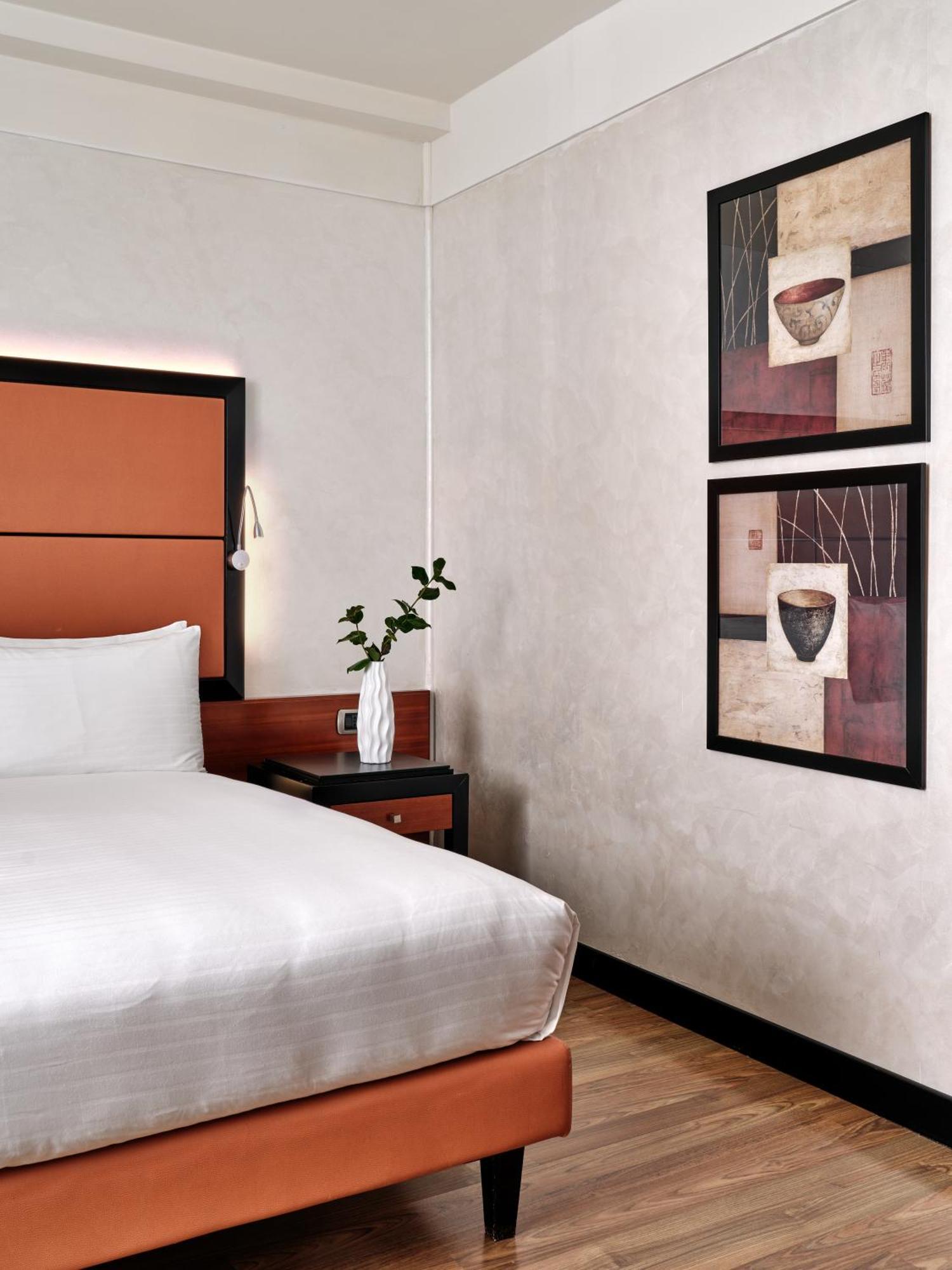 Crowne Plaza Milan - Malpensa Airport By Ihg Hotel Case Nuove  Buitenkant foto