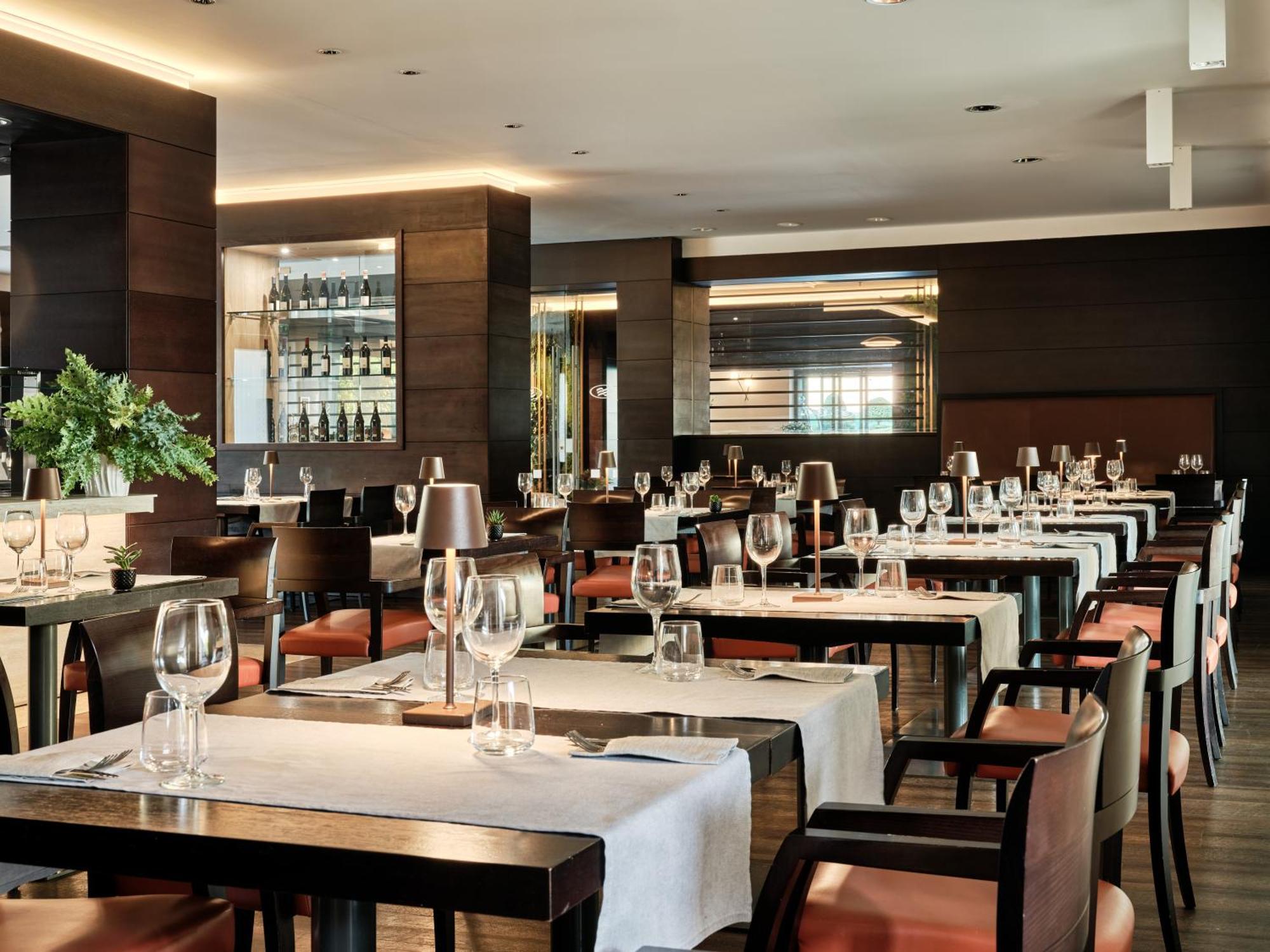 Crowne Plaza Milan - Malpensa Airport By Ihg Hotel Case Nuove  Buitenkant foto